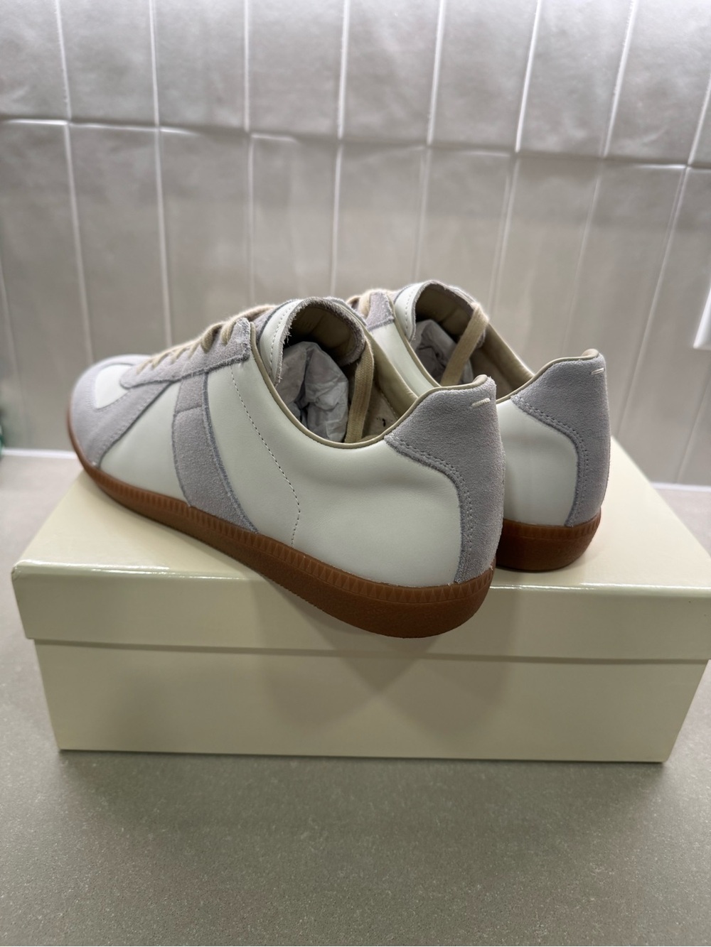 Maison Margiela GAT Men’s EU 45 or US 11 White/Grey - Picture 3 of 11